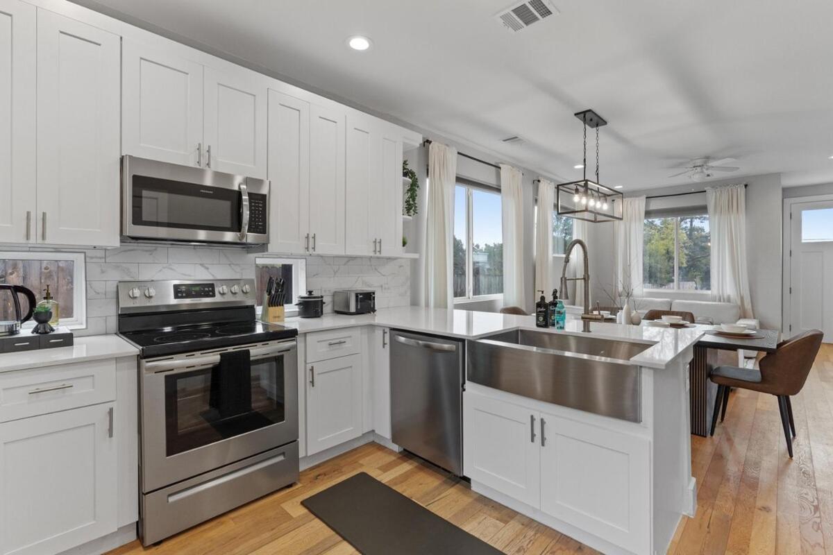 Stunning Area - 3Br Escape - 5 Mins To Dt - Sleeps 10 Villa Austin Exterior photo