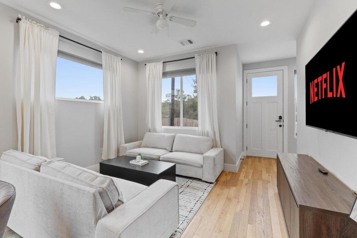 Stunning Area - 3Br Escape - 5 Mins To Dt - Sleeps 10 Villa Austin Exterior photo