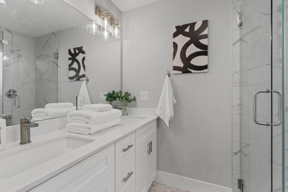 Stunning Area - 3Br Escape - 5 Mins To Dt - Sleeps 10 Villa Austin Exterior photo